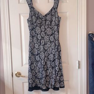 Ann Taylor Loft Size 12 Knee-length Sundress